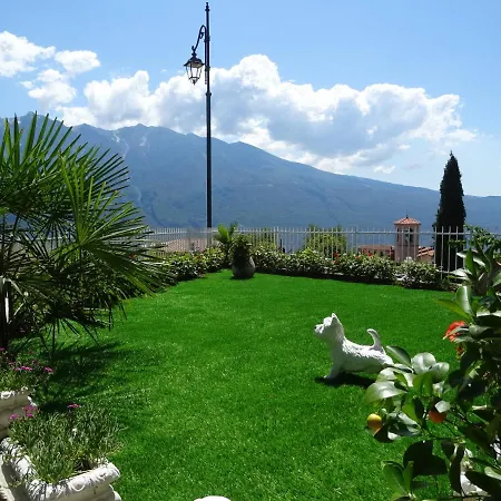 Casa Piccini Garden By Gardadomusmea *